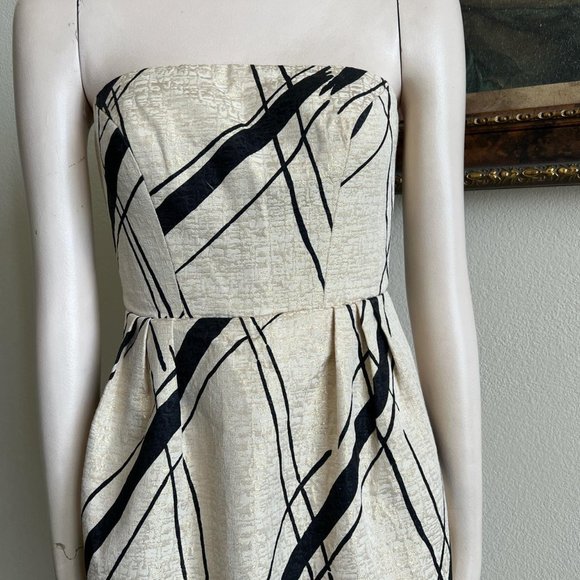 Anthropologie Dashed Gilt Brocade Dress - Picture 3 of 7